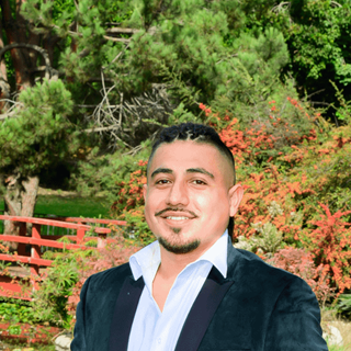 Bryan Solis, Head of Underwriting at 5 Star Car Title Loans